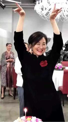 林青霞厨师爆料视频播放,厨房里的明星生活与美食故事  第3张 林青霞厨师爆料视频播放,厨房里的明星生活与美食故事  第3张